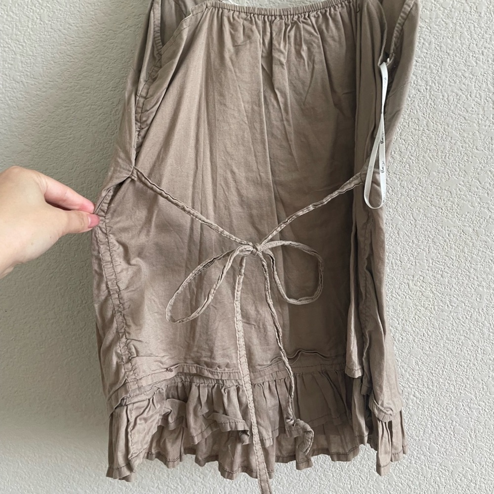 Embroidered Tank Top - Picture 4 of 4
